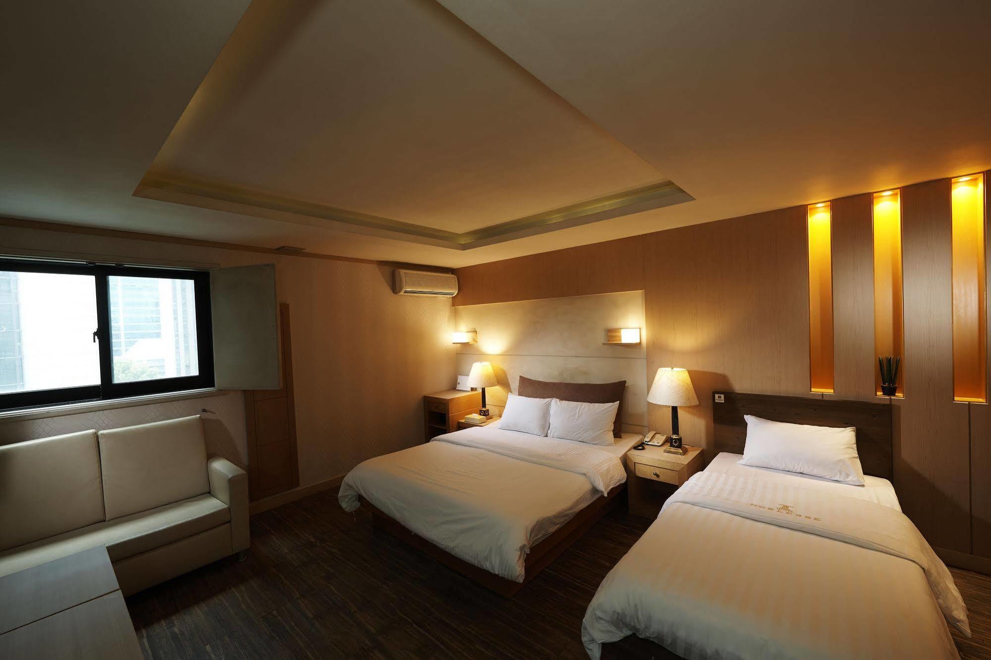 Hotel Noblesse, Yeoksam Seoul Luaran gambar