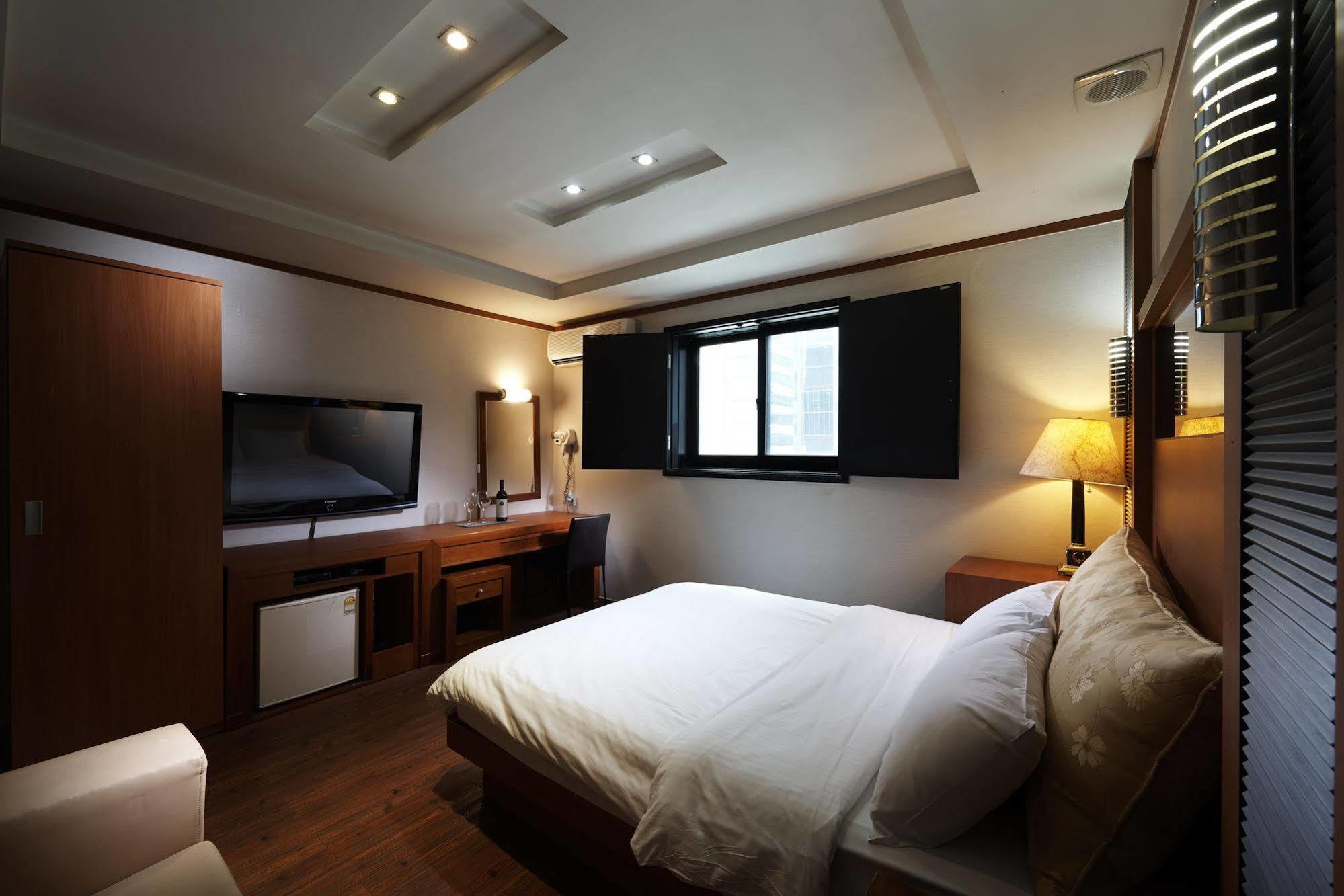 Hotel Noblesse, Yeoksam Seoul Luaran gambar