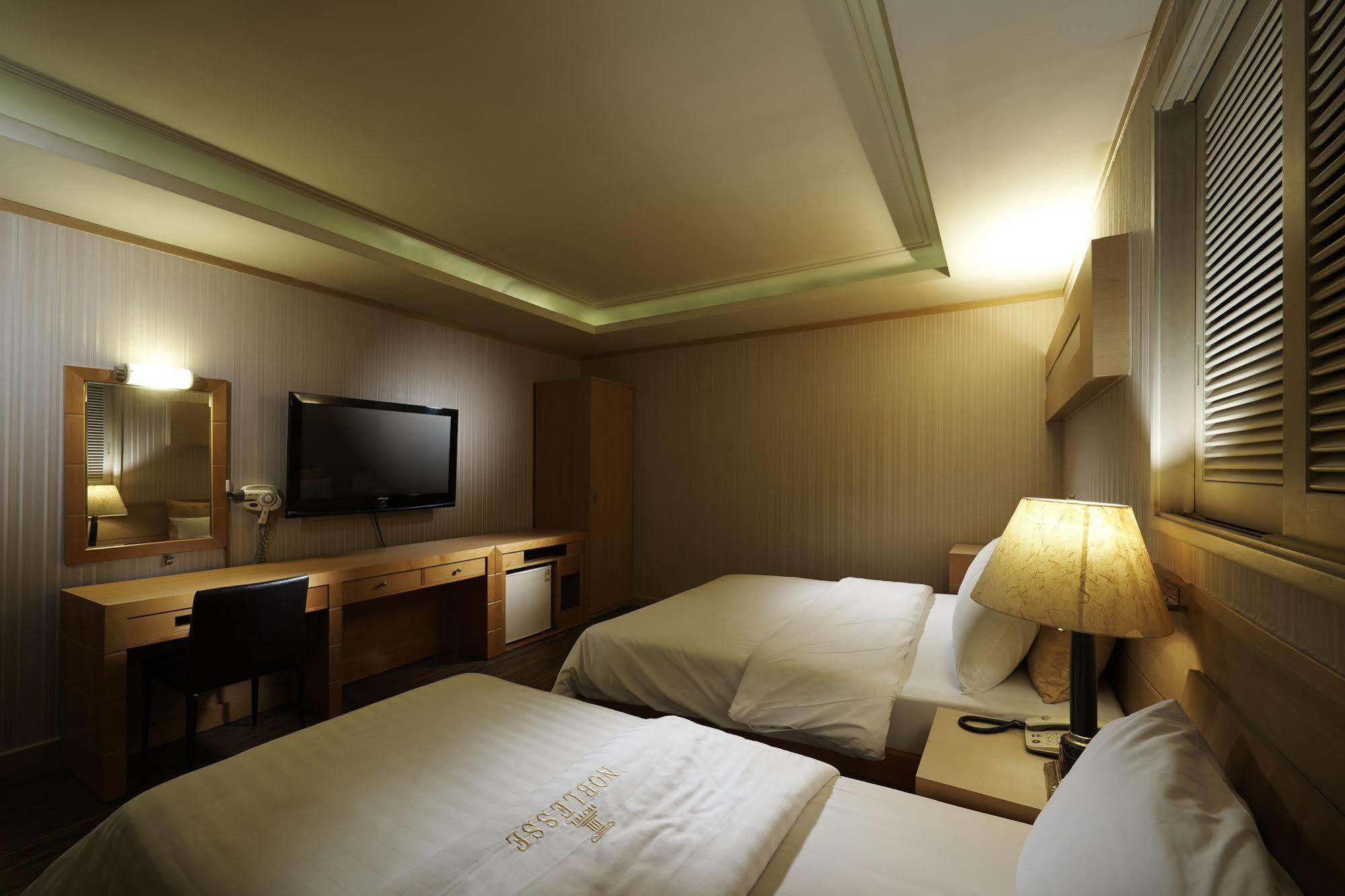 Hotel Noblesse, Yeoksam Seoul Luaran gambar